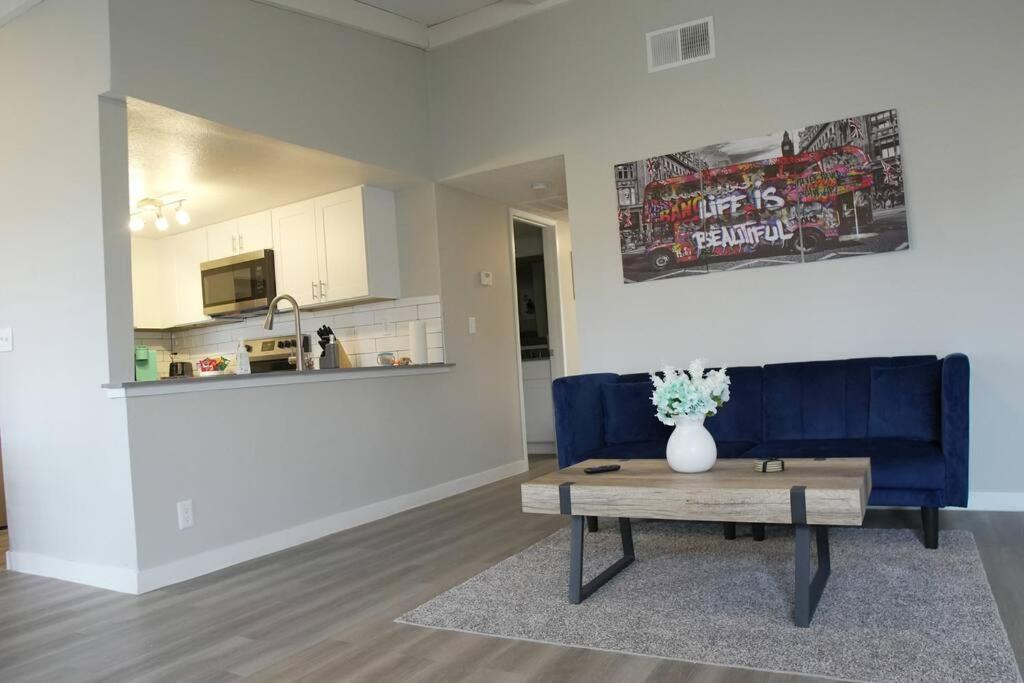 2 Bedroom Minutes From Las Vegas Strip And Airport Экстерьер фото